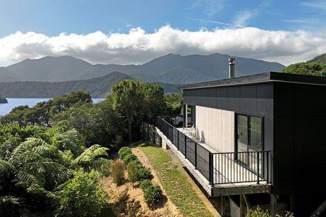 Photo of property in 3203 Archers Road, Tennyson Inlet, 7195