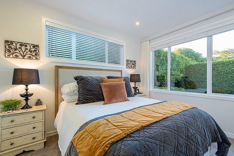 Photo of property in 4a Rothesay Bay Road, Rothesay Bay, Auckland, 0630