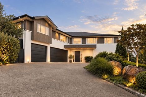 Photo of property in 11 Henry Blyth Lane, Greenhithe, Auckland, 0632