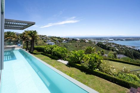 Photo of property in 8 Avery Place, Redcliffs, Christchurch, 8081