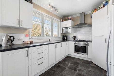Photo of property in 37 Laurie Avenue, Papakura, 2110