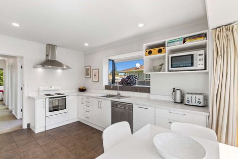 Photo of property in 1 Stanton Crescent, Hoon Hay, Christchurch, 8025