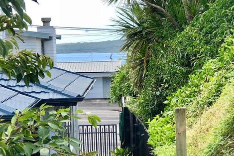Photo of property in 2/32 Merani Street, Narrow Neck, Auckland, 0622