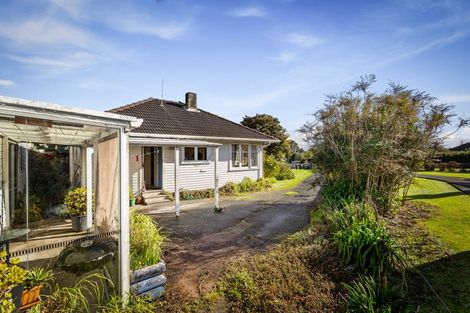Photo of property in 11 Shamrock Lane, Te Atatu Peninsula, Auckland, 0610