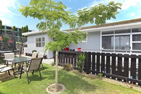 Photo of property in 3 Oliver Road, Hospital Hill, Napier, 4110