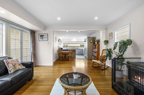 Photo of property in 1/111 Parkers Road, Tahunanui, Nelson, 7011