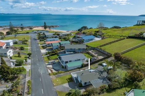 Photo of property in 38 Stratford Drive, Cable Bay, 0420