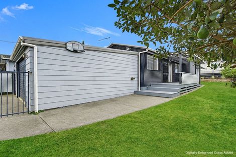 Photo of property in 81 Simpson Road, Papamoa Beach, Papamoa, 3118