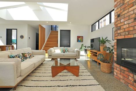 Photo of property in 12 Helen Street, Brooklyn, Wellington, 6021