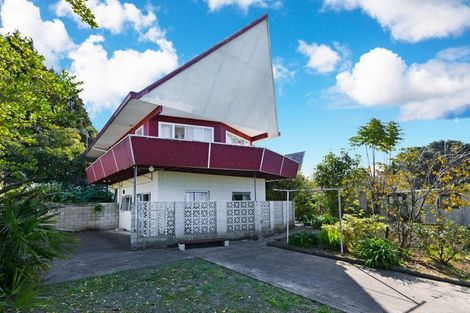 Photo of property in 100 Puketapu Road, Taradale, Napier, 4112