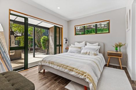 Photo of property in 7 Attwood Road, Paremoremo, Auckland, 0632