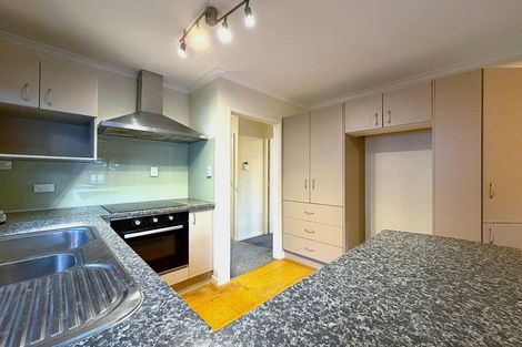 Photo of property in 52 Hiwihau Place, Glenfield, Auckland, 0629