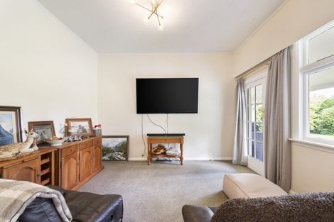Photo of property in 1 Takapari Road, Pohangina, Ashhurst, 4884