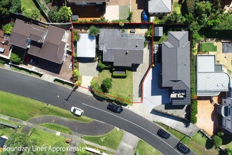 Photo of property in 1/8 Orchard Road, Waiake, Auckland, 0630