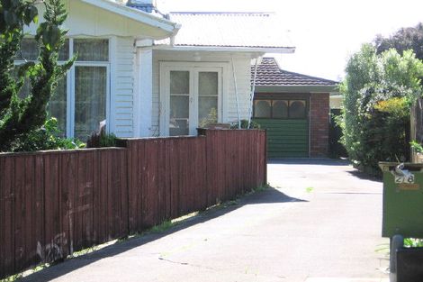 Photo of property in 1/8 Seven Oaks Drive, Pakuranga, Auckland, 2010