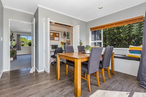 Photo of property in 33 Margaret Road, Raumati Beach, Paraparaumu, 5032