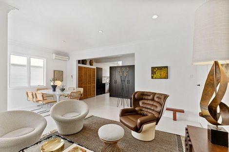 Photo of property in 453 Point Chevalier Road, Point Chevalier, Auckland, 1022