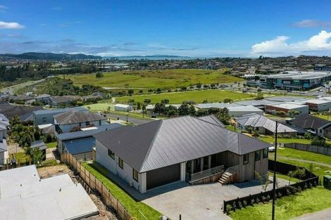 Photo of property in 50 Wainui Road, Silverdale, 0932