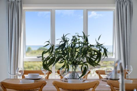 Photo of property in 608a Papamoa Beach Road, Papamoa Beach, Papamoa, 3118