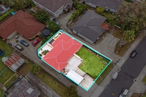 Photo of property in 28 Kingdale Road, Henderson, Auckland, 0610