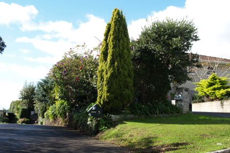 Photo of property in 5 Rangitoto View Road, Cockle Bay, Auckland, 2014