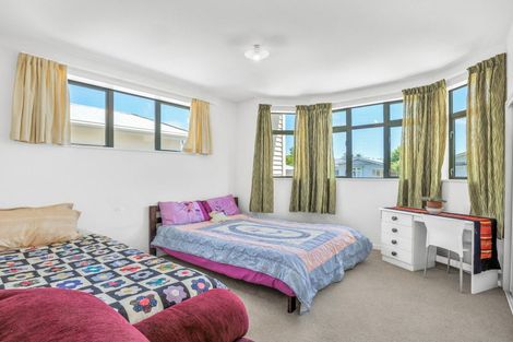 Photo of property in 48 Barbour Street, Waltham, Christchurch, 8011