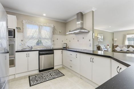 Photo of property in 1/32 Nile Road, Milford, Auckland, 0620