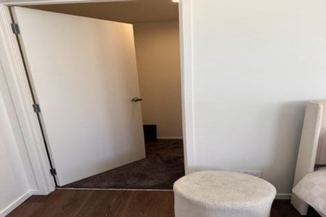 Photo of property in 1/231b Titirangi Road, Titirangi, Auckland, 0604