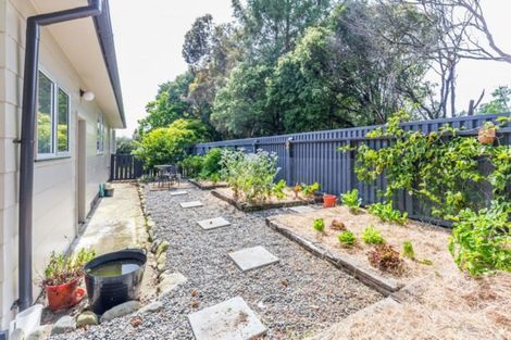 Photo of property in 25 Strathmore Avenue, Levin, 5510