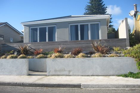 Photo of property in 126 The Parade, Paekakariki, 5034