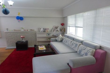 Photo of property in 14 Boundary Road, Blockhouse Bay, Auckland, 0600