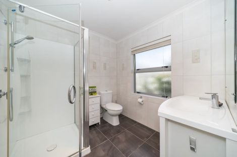 Photo of property in 3 Manhattan Court, Kelvin Grove, Palmerston North, 4414