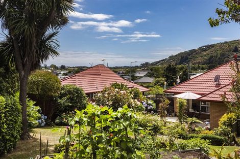 Photo of property in 2/81 Port Hills Road, Heathcote Valley, Christchurch, 8022