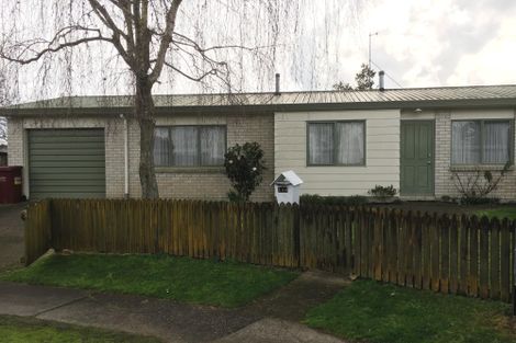 Photo of property in 14b Burrows Place, Frankton, Hamilton, 3204