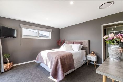 Photo of property in 10 Ashenhurst Way, Lower Shotover, Queenstown, 9304