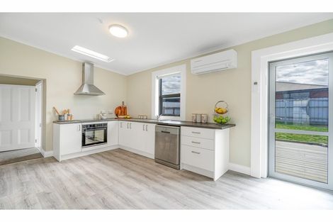 Photo of property in 22 Clutha Street, Alexandra, 9320