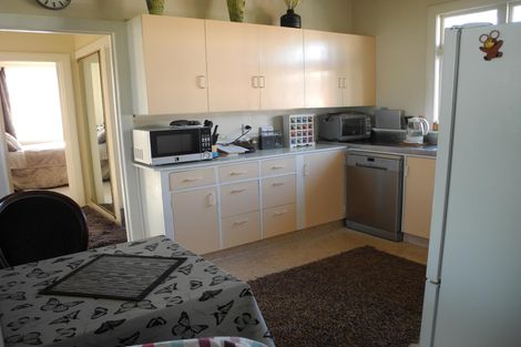 Photo of property in 43 Harris Street, Waimate, 7924