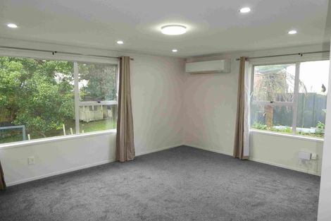 Photo of property in 35 Zita Maria Drive, Massey, Auckland, 0614