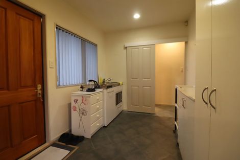 Photo of property in 33 Aldersgate Road, Hillsborough, Auckland, 1042