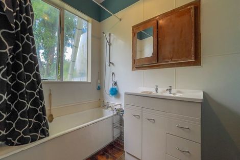 Photo of property in 126 Ferry Road, Kerepehi, Paeroa, 3671