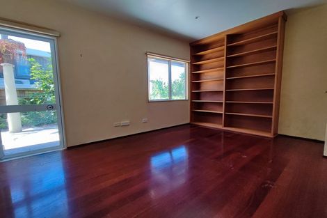 Photo of property in 1/59 Beach Road, Castor Bay, Auckland, 0620