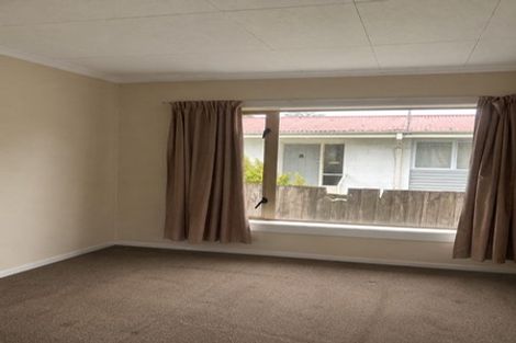 Photo of property in 3 Milnebank Street, Upper Riccarton, Christchurch, 8041
