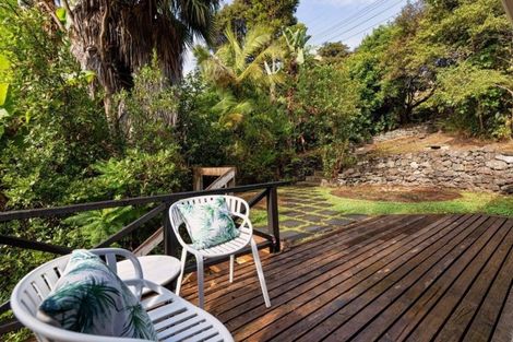 Photo of property in 56 Tanekaha Road, Titirangi, Auckland, 0604