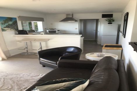 Photo of property in 17 Selleck Street, Mount Pleasant, Christchurch, 8081