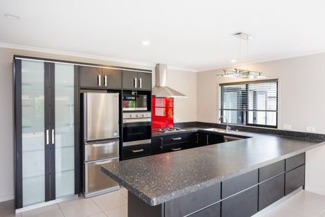 Photo of property in 35 Pegasus Place, Kelvin Grove, Palmerston North, 4414