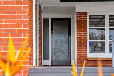 Photo of property in 39 Sherwood Avenue, Te Atatu South, Auckland, 0610