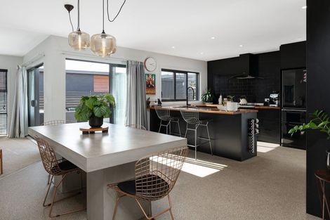 Photo of property in 28 Puhirake Crescent, Pyes Pa, Tauranga, 3112