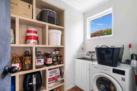 Photo of property in 14 View Street, Maungaturoto, 0520