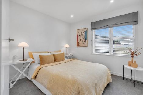 Photo of property in 1/109 Target Road, Totara Vale, Auckland, 0629