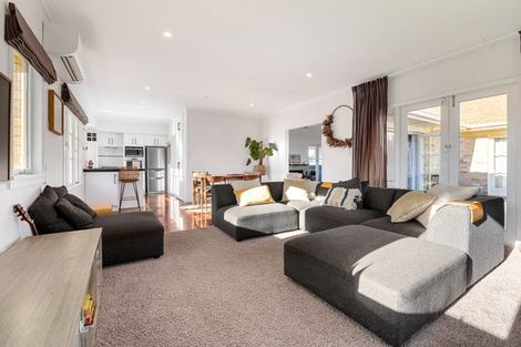 Photo of property in 12 Minchin Crescent, St Andrews, Hamilton, 3200